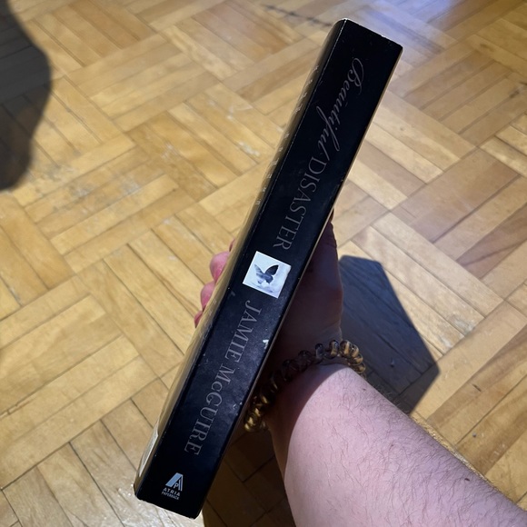 📚 4/25$ 📚  Beautiful disaster by jamie mcguire - Picture 4 of 4